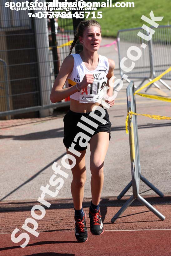 Girls under-13s  Northern 3 Stage Road Relay, SportsCity, Manchester. Photo: David T. Hewitson/Sports for All Pics